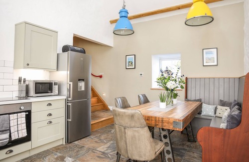 Bryngwran Cottage | THE COACH HOUSE, pet friendly, character holiday cottage in Rhosneigr