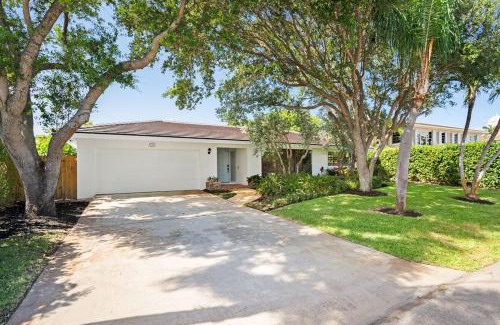 Palm Beach Shores House | The Coastal Duo Escape