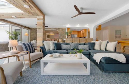 Palm Beach Shores House | The Coastal Duo Escape