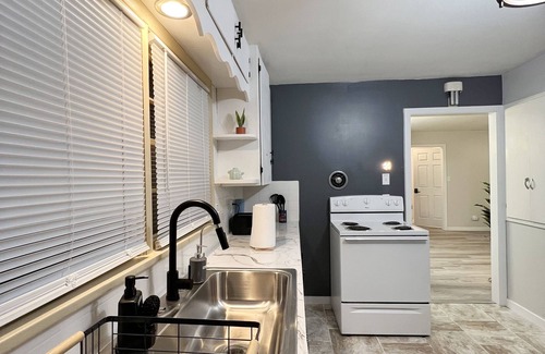 Bismarck House | ☘️ The Color 18 - cozy home in heart of Bismarck ☘️