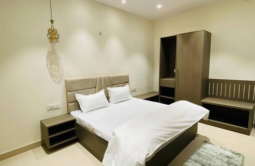 Varanasi Hotel | The Commune Varanasi