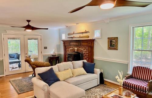 Annapolis House | The Compass Rose by Leavetown Vacations