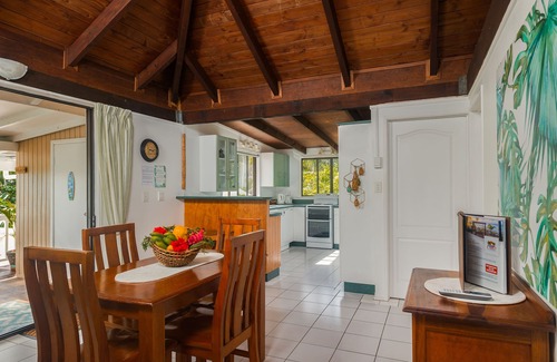 Arorangi Apartment | The Cooks Oasis