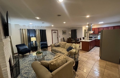Markham Cottage | “The cottage” 2 bedrooms cozy and private home