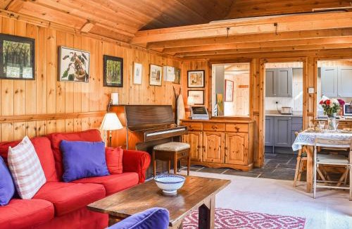 New Forest District House | The Cottage At Dockens Water