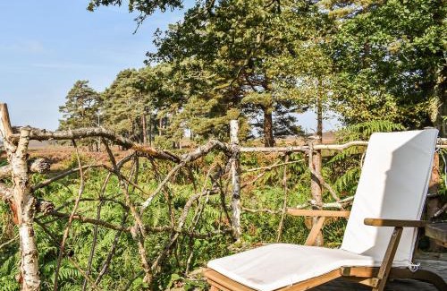 New Forest District House | The Cottage At Dockens Water