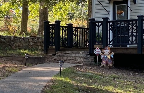 Gainesville House | The Cottage on Park Hill