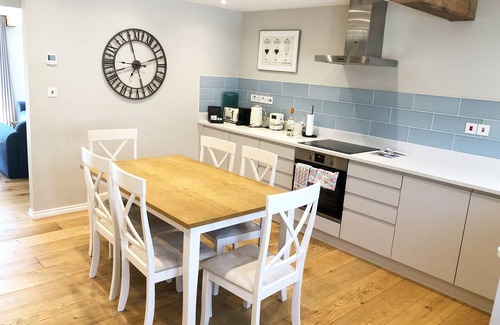 Appledram Cottage | The Cottages at Crouchers Orchards