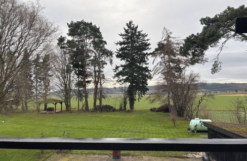 Wethen House | The country house is in a quiet location, close to hiking and cycling trails, as well as close to highways.