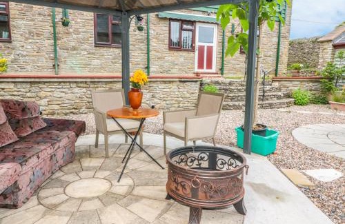 Kington House | The Courtyard