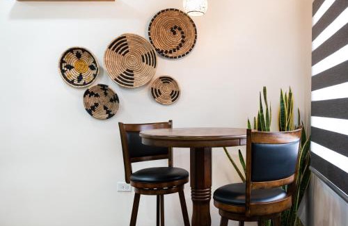 Arouca Apartment | The Cozy Condo - A Modern Retreat