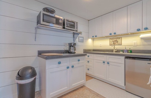 Weems Cottage | The Crab Shack on Carter's Creek