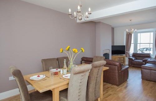 Appledore House | The Crab Shell