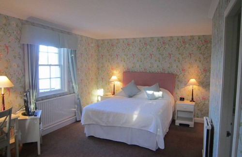Strachur Hotel | The Creggans Inn