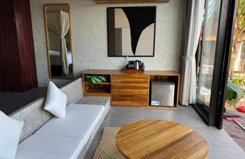 Mushroom Bay Resort | The Cubang Hut's Lembongan