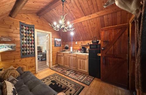 Cosby House | The Dapper Duck Log Cabin