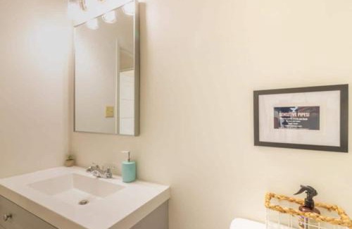 Columbus House | The Delightful Doubles- Unit A- Centrally Located