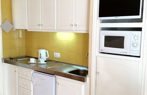 Serpentona Apartment | The Desmais