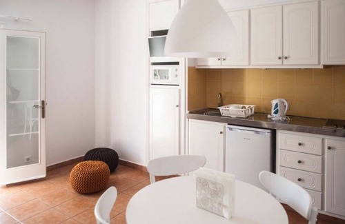 Serpentona Apartment | The Desmais