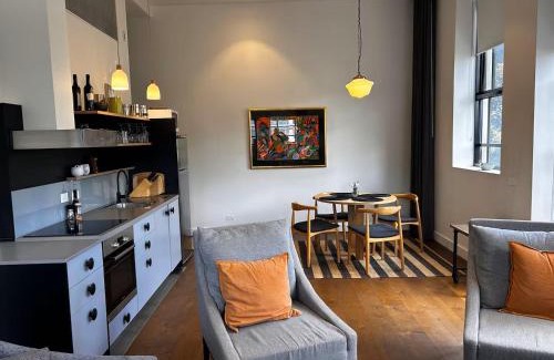 Geelong Apartment | THE DEVLIN APARTMENTS 2 Bedroom Apartment near GMHBA stadium in Geelong - G04