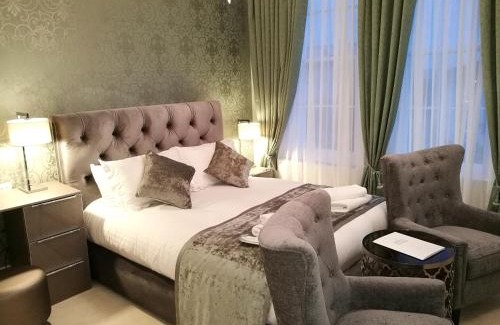 Torquay City Centre Hotel | The Devon Court