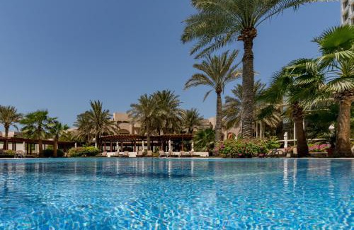 Diplomatic Area Apartment | The Diplomat Radisson Blu Residence
