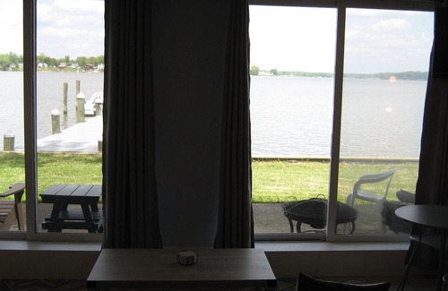 Edgewood Apartment | The "Dock House"