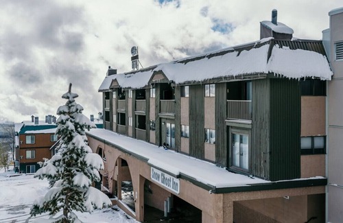 Big White Ski Resort Apartment | The Dorm | Ski-In/Ski-Out Studio + Pool & Gym