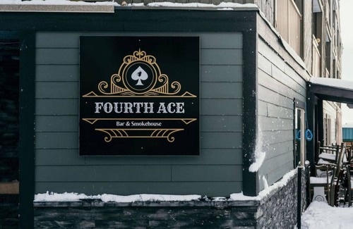 Big White Ski Resort Apartment | The Dorm | Ski-In/Ski-Out Studio + Pool & Gym