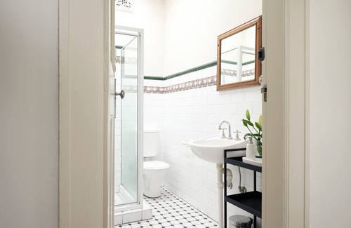 Pyrmont Bed & Breakfast | The Dunkirk Hotel