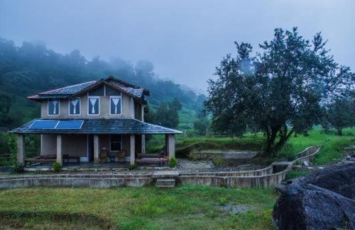 Palampur House | The Earth House