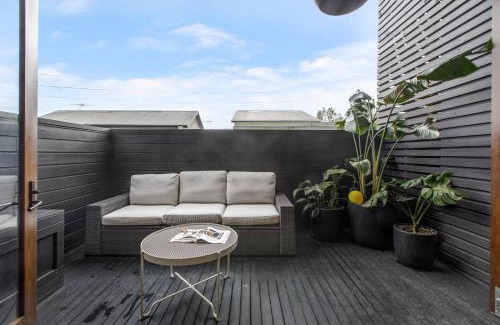 Fitzroy House | 'The Ebony' Explore Hip City-living in a Luxe Oasis