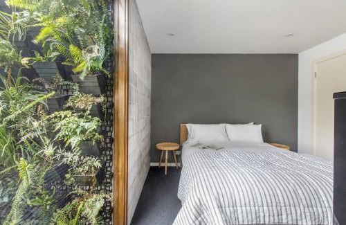 Fitzroy House | 'The Ebony' Explore Hip City-living in a Luxe Oasis