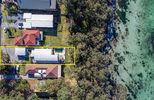 Sanctuary Point Bed & Breakfast | The Edgewater on Greville