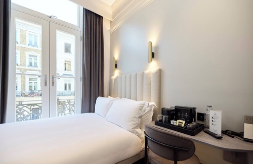 Earl's Court Bed & Breakfast | The Edwin Hotel