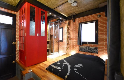 Juan-les-Pins Apartment | The Eight