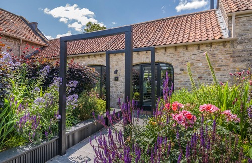 East Horrington House | The Elegant Dairy - One Bedroom House, Sleeps 2