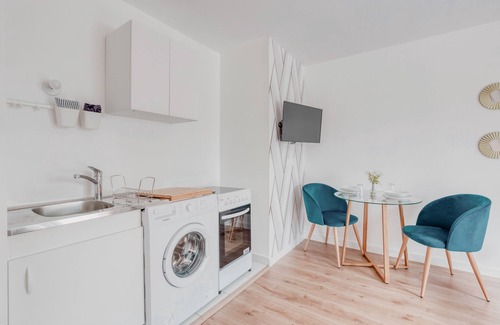 Parc-de-Montsouris Apartment | The Elegant - the gates of Paris - 6 minutes RER B