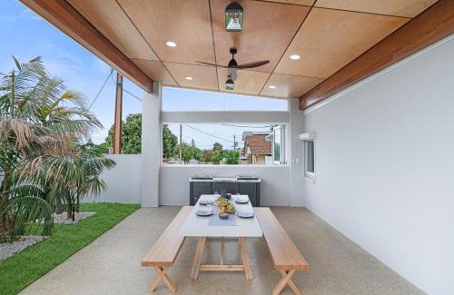 Christies Beach Apartment | The Elements l Water l 4 Stunning Apartments each with Private Outdoor Dining l Walk to the Beach l Pet Family and Event Friendly l Wifi l Netflix l Outdoor Shower l Communal BBQ Pavilion and Lawn Area l