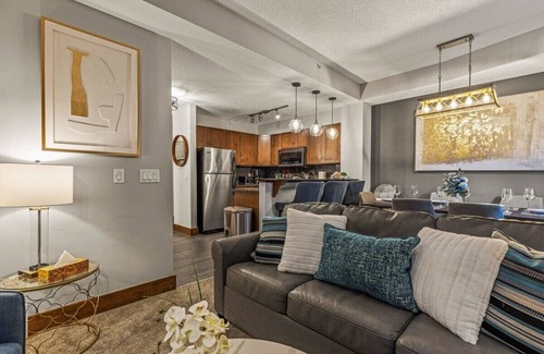 Canmore Ski Chalet | ⭐The Elliot by Samsara |2BR&2.5BATHROOM