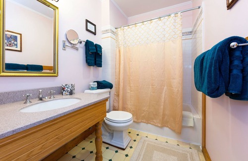 Bar Harbor Bed & Breakfast | The Elmhurst Inn