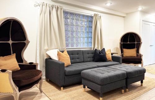 Gayborhood House | The Executive - Center-City - 3BR-4Bath-Private-Garage