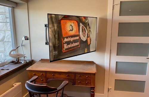 Bayside Apartment | The Eyrie Studio Suite