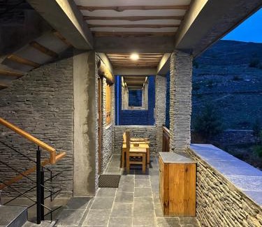 Mustang Resort | The face resort