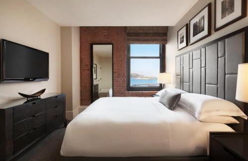Fisherman's Wharf Hotel | The Fairmont Heritage Place Ghirardelli Square