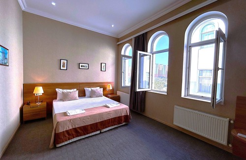 Baku Hotel | The Family Hotel - Free Massage