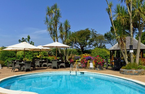 Saint Saviour Hotel | The Farmhouse