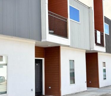 Lafayette Apartment | The Festival Retreat KING Bd Cajun Luxury Book Now