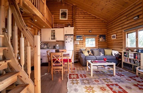 Karpenisi Ski Chalet | The Flysch