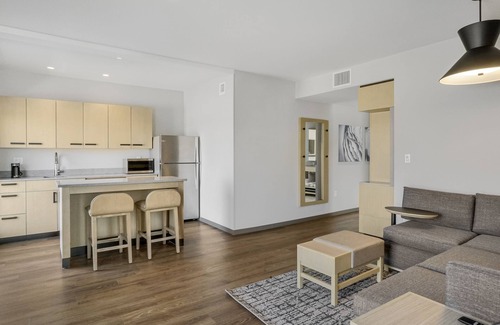 Lake Forest Hotel | The Forester a Hyatt Place Hotel